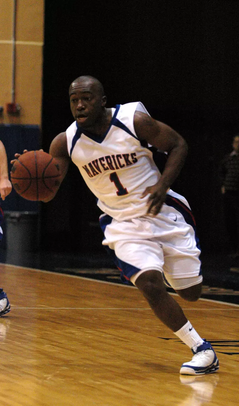 Senior Jarrett Howell led all scorers with 24 points.