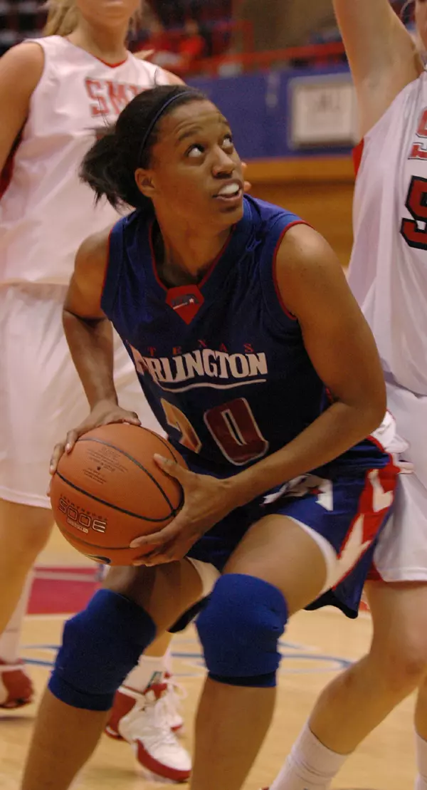 Ashley Bobb led all players with 12 rebounds on the night