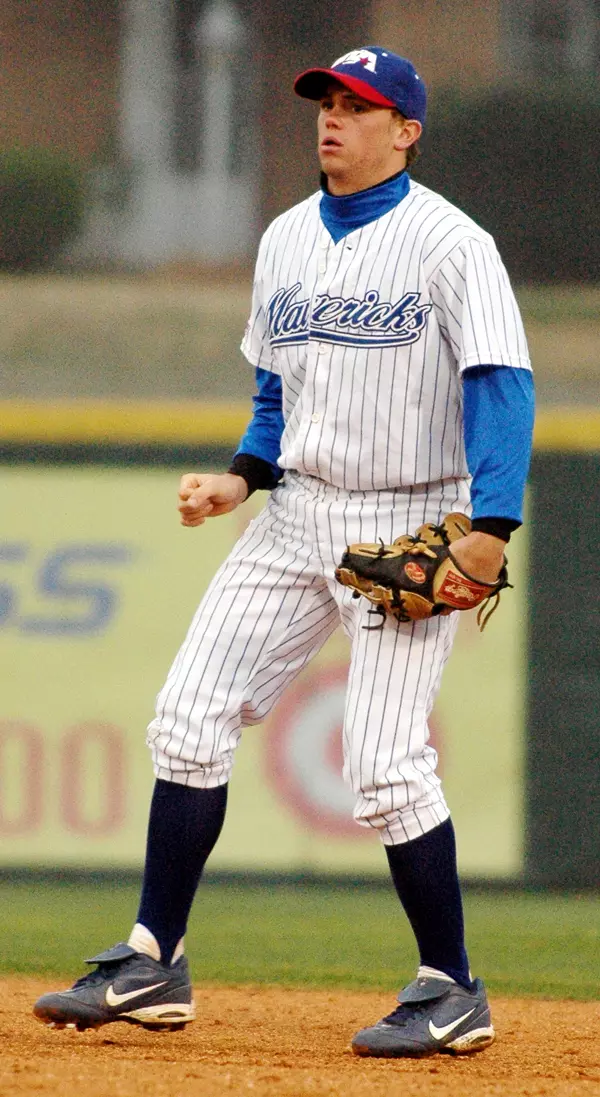 Daniel Rieder went 3-for-4 in the Mavs victory on Wednesday