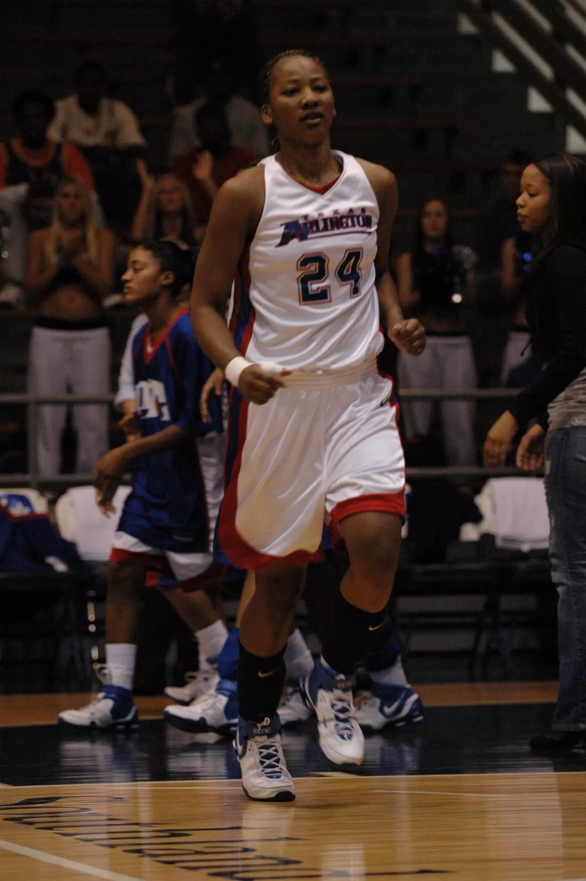 Riles recorded a career high 20 rebounds enroute to a double double with 16 points.