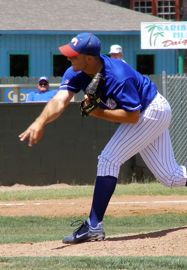 Dillon Gee gets the start on the mound for the second straight season opener