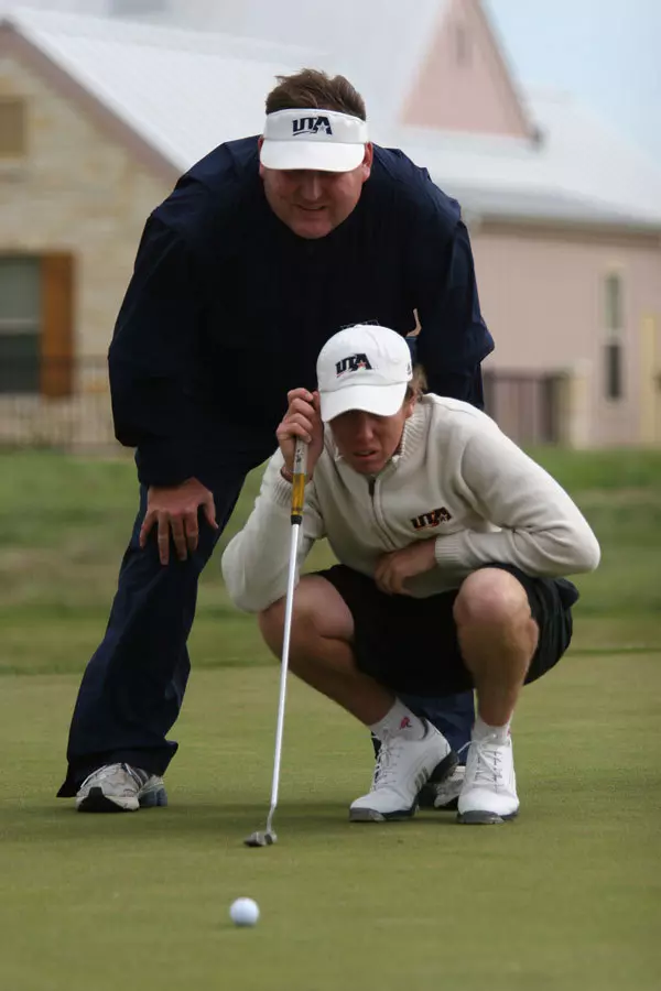 Michael Van DeVenter is 11th after the first two rounds.