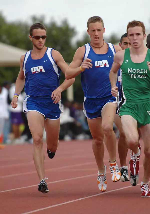Jody Broccoli-Hickey finished second in the 3000 meters in Houston.
