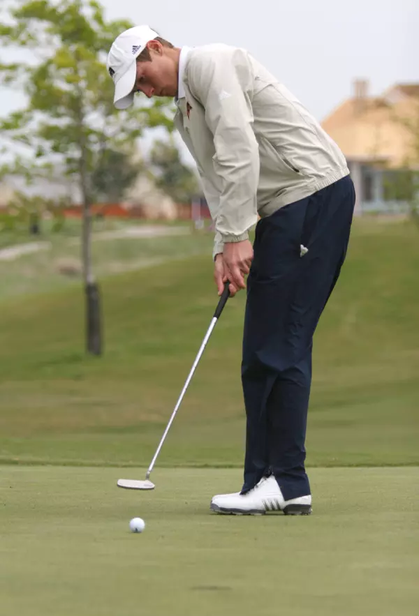 Bobby Massa and the UTA golf team finished strong at the Border Olympics