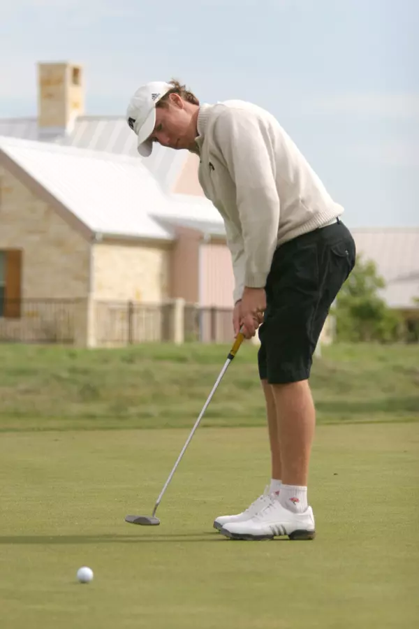 Michael Van de Venter and UTA are in 23rd after Day 1 of the regional tournament.