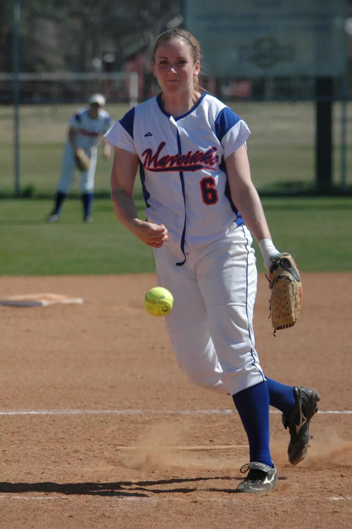 Laura Jones tossed her 11th career shutout to give the Mavs the 4-0 win on Sunday.