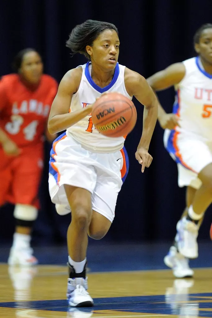 Meghan Nelson leads the SLC in scoring with 20.7 points per game