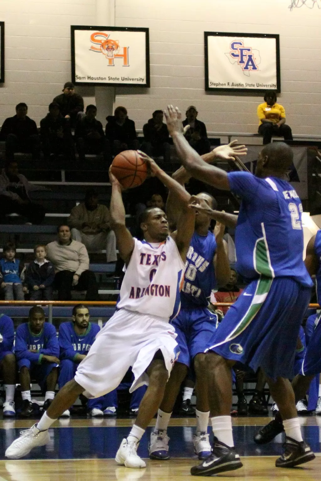 Marquez Haynes found himself with multiple defenders all night, but still maganged to score 20