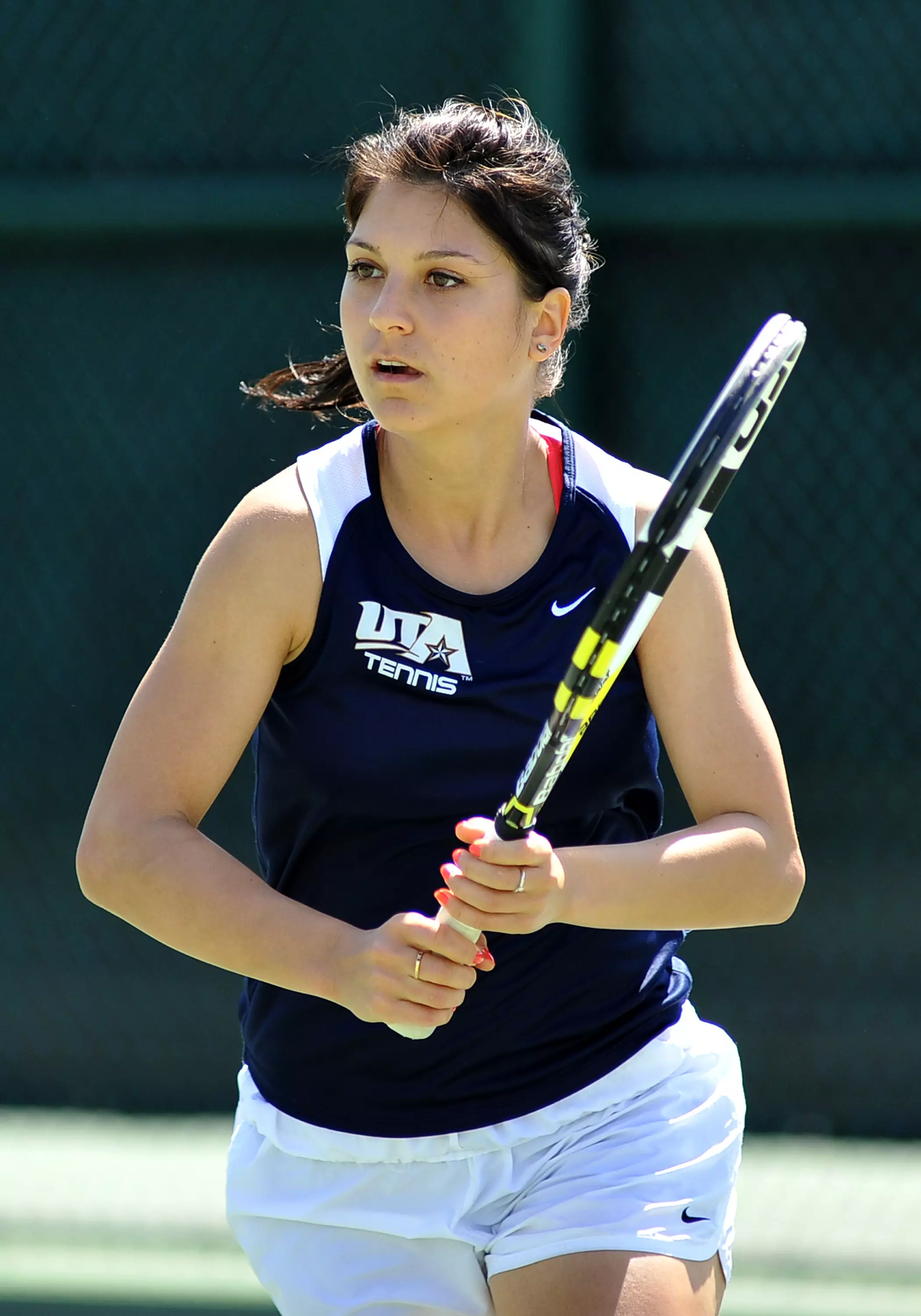SLC Player of the Year Daiana Negreanu looks to guide the Mavericks to a first round win over No. 5 Baylor Friday