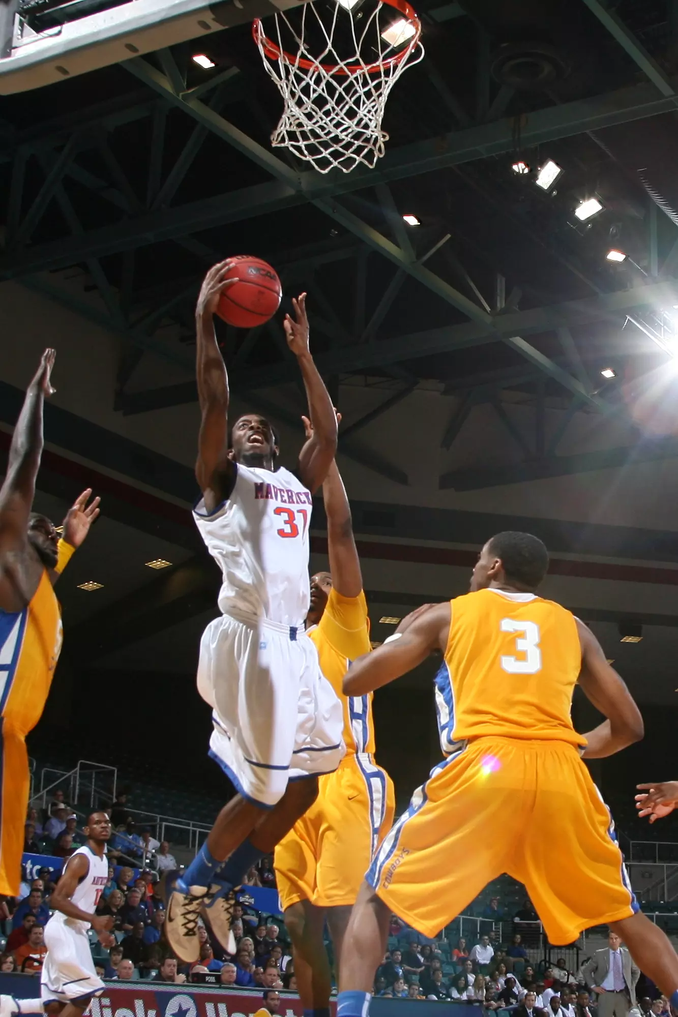 LaMarcus Reed drives to the basket against McNeese.