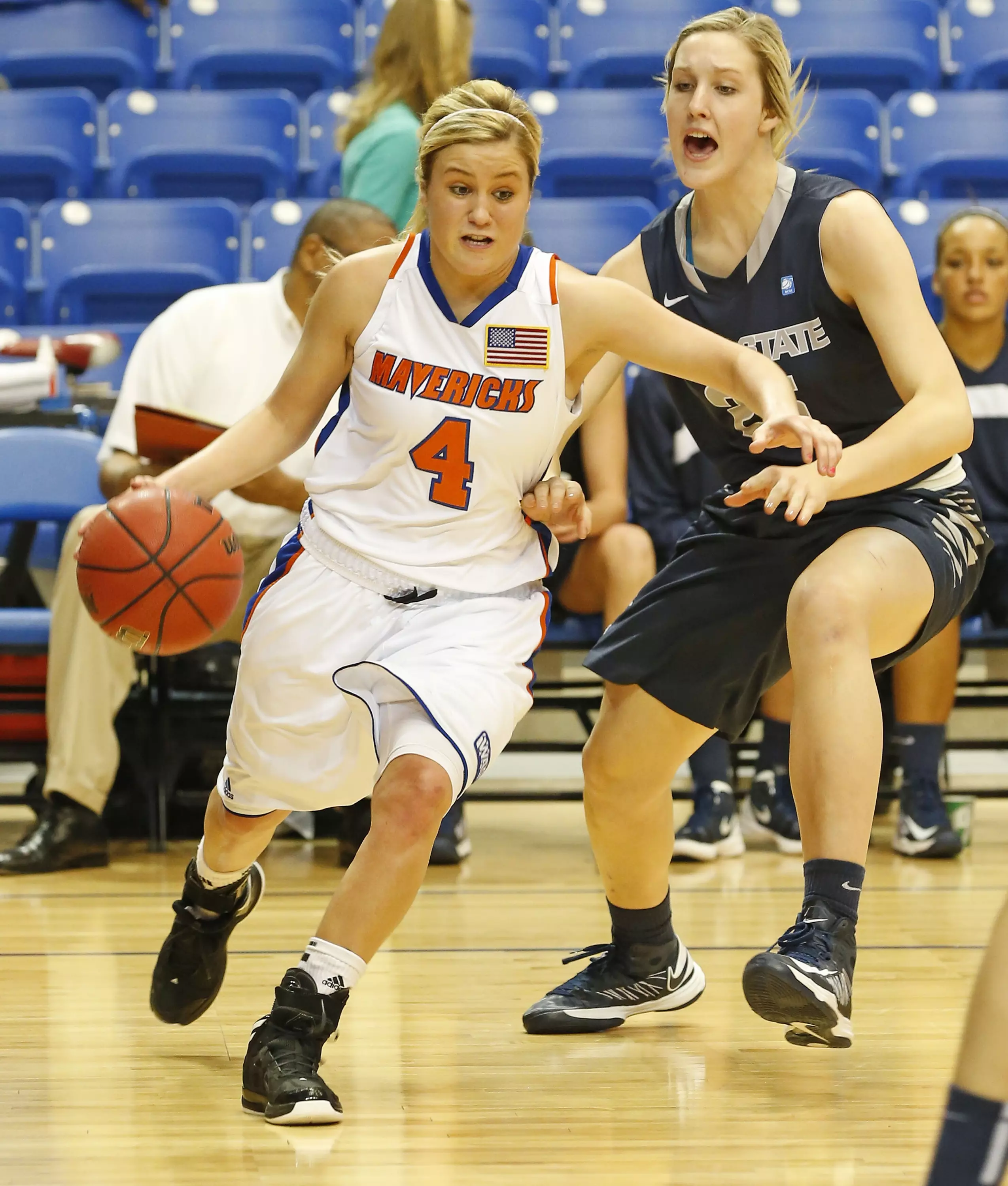 Freshman Jordan Holub scored a career-high 13 points for the Mavericks.