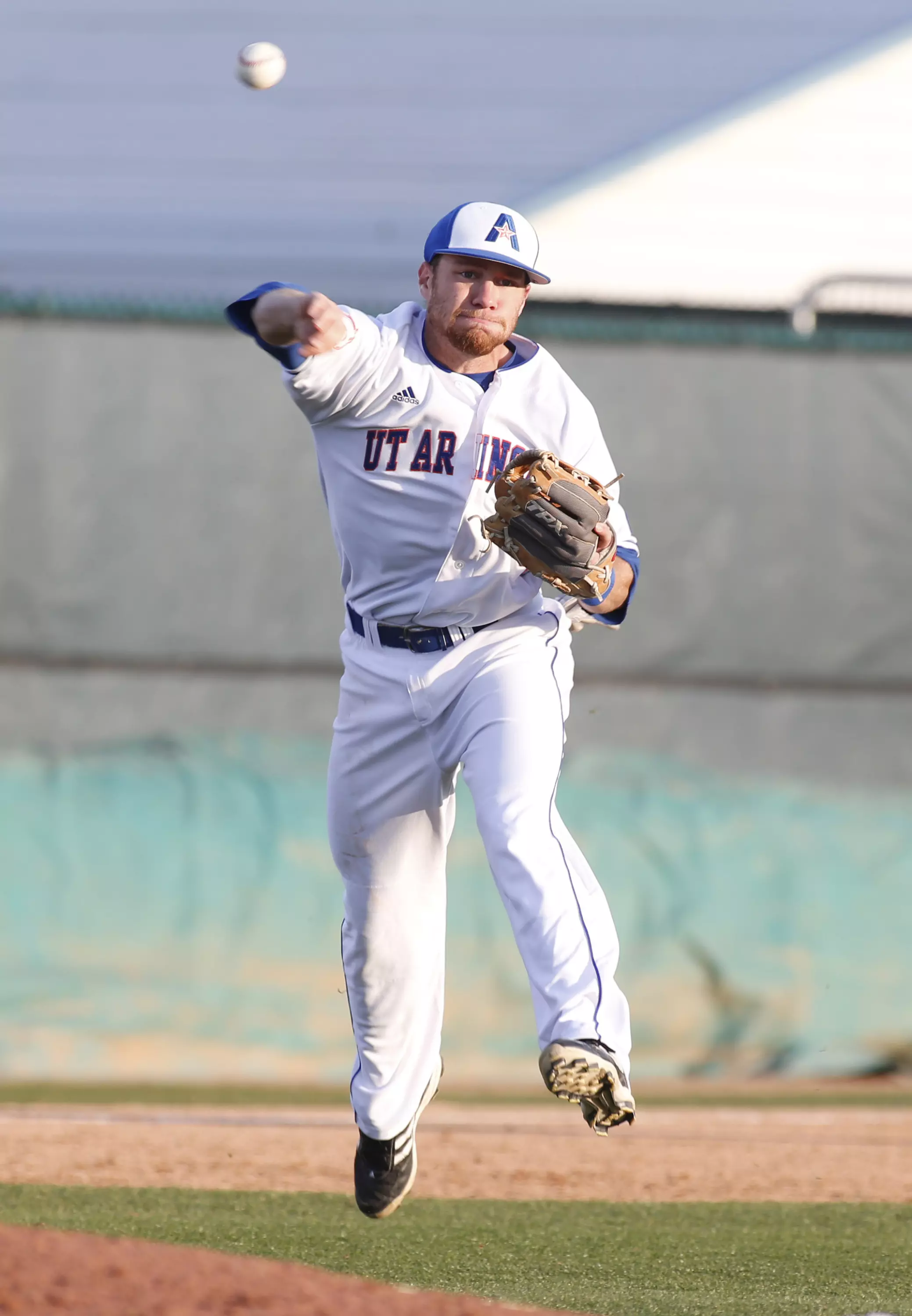 Mavs fall in opener of UTA Hilton Invitational.
