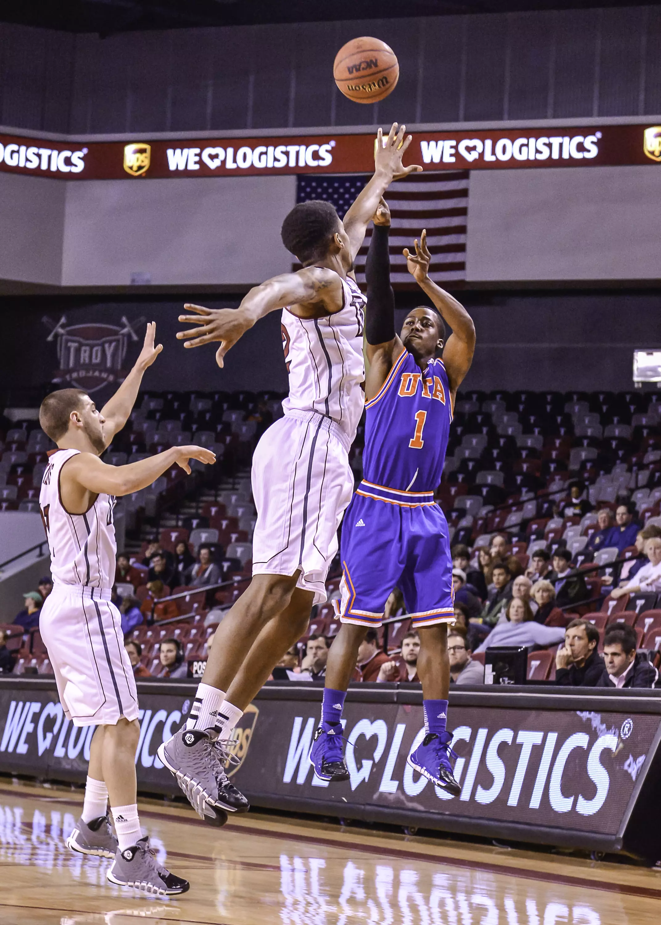 Reger Dowell scored 19 points.