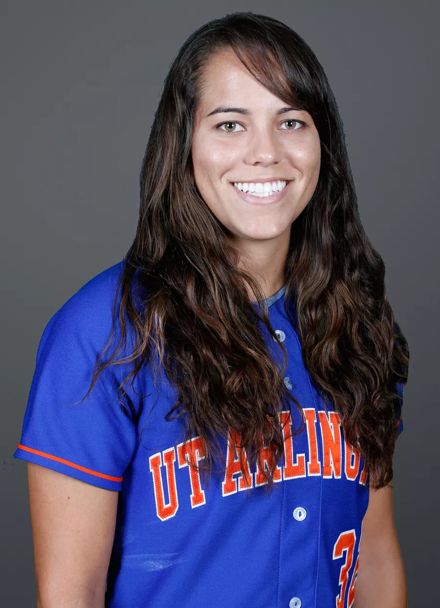 Senior Nina Villanueva hit .348 in her junior season to lead the Mavs offensively.