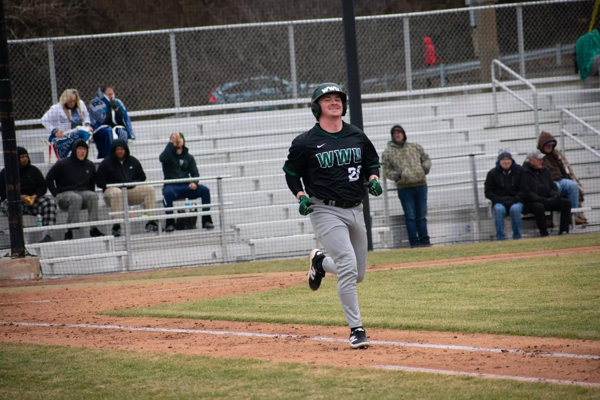 Owls take 3-1 series win at LU