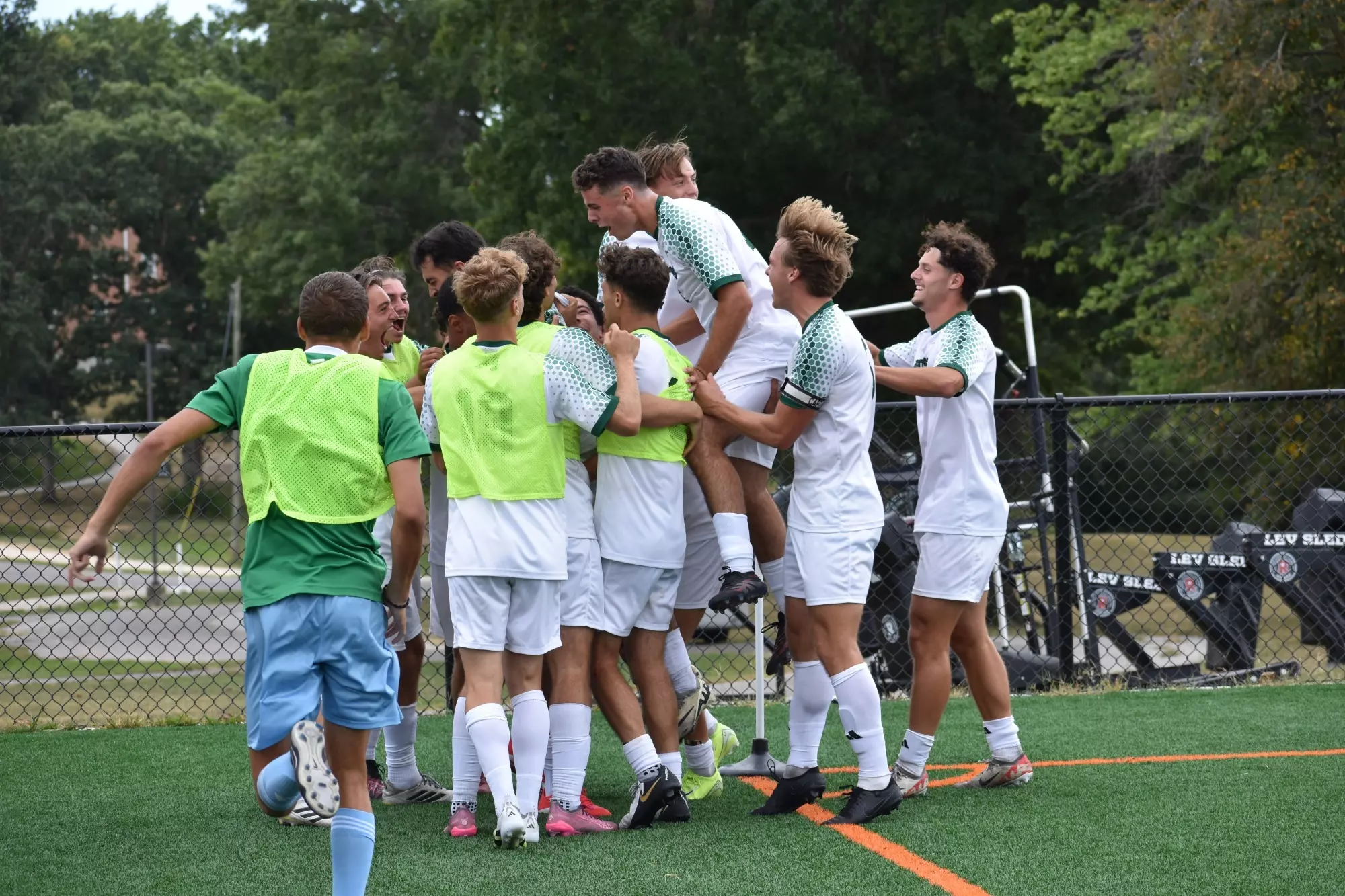 (RV) Owls Beat Columbia by Widest Margin Ever, While Keeping a Clean Sheet