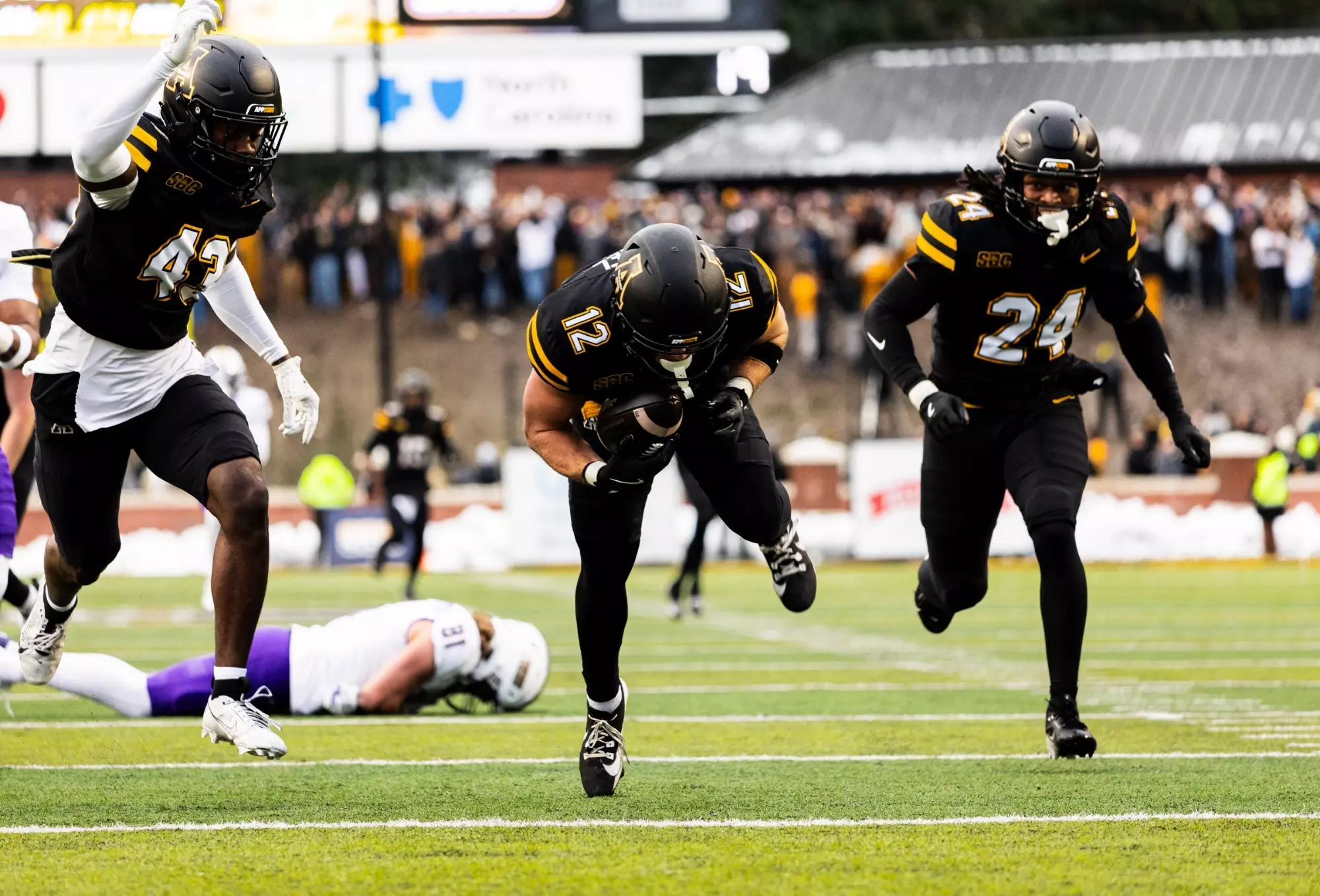 Strong Finish Propels App State to Emotional Senior Day Win over