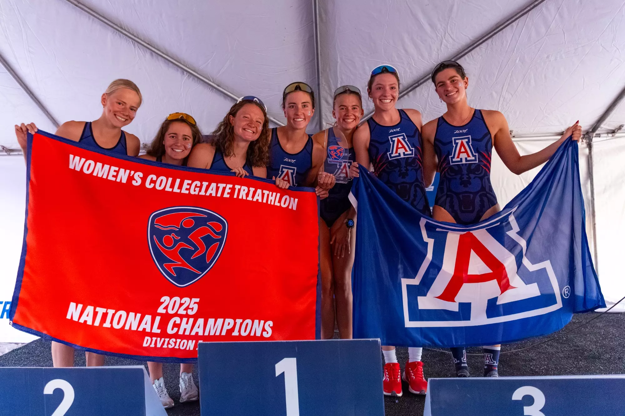 — TEMPE, ARIZ. -- Women’s Triathlon National Championships at Tempe Town Lake.
Nov. 8, 2025.
Photo by Marison Bilagody / Arizona Athletics