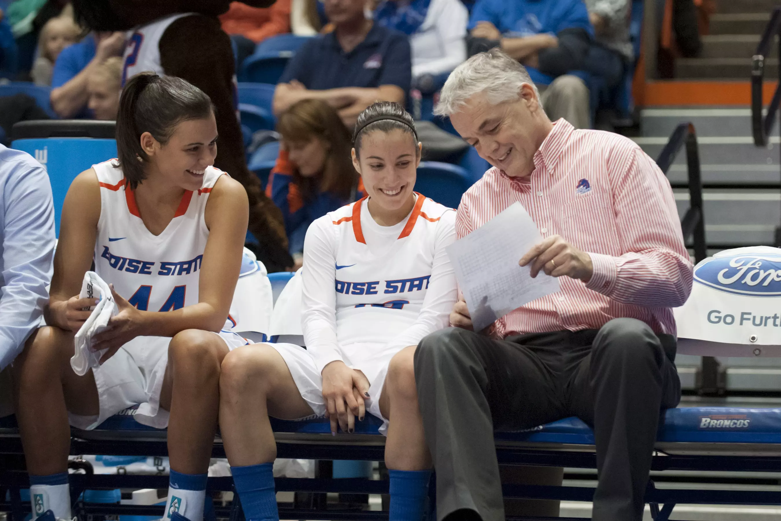 Brooke Pahukoa (44), Gordy Presnell, Yaiza Rodriguez Ortego (10) vs Southern Oregon on Nov. 6, 2015 - Boise State Photo Services, Brian Anger