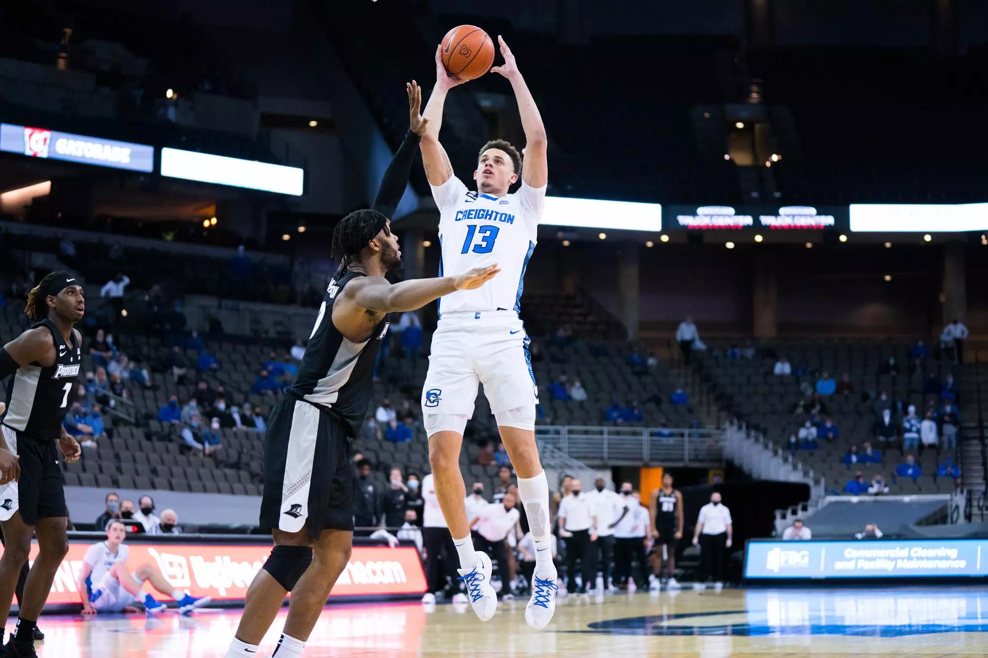 11 Men’s Basketball Hosts #23 UConn Saturday in Top 25 Battle