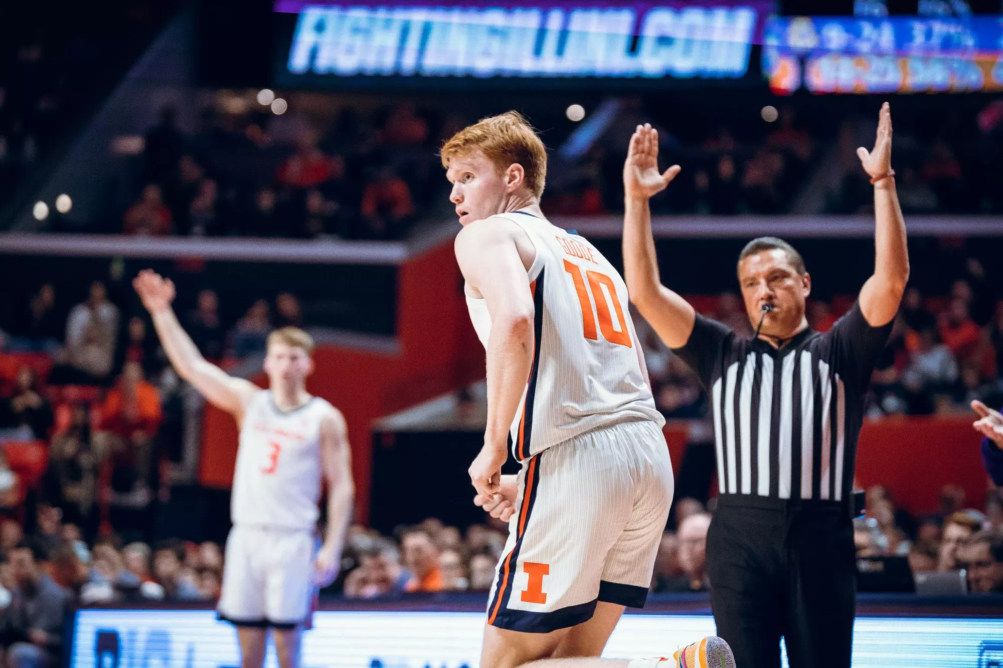 CHAMPAIGN, IL - November 24, 2023 - Illinois Guard Luke Goode (#10) during the game between the Western Illinois Leathernecks and the Illinois Fighting Illini at State Farm Center in Champaign, IL. Photo By Courtney Bay