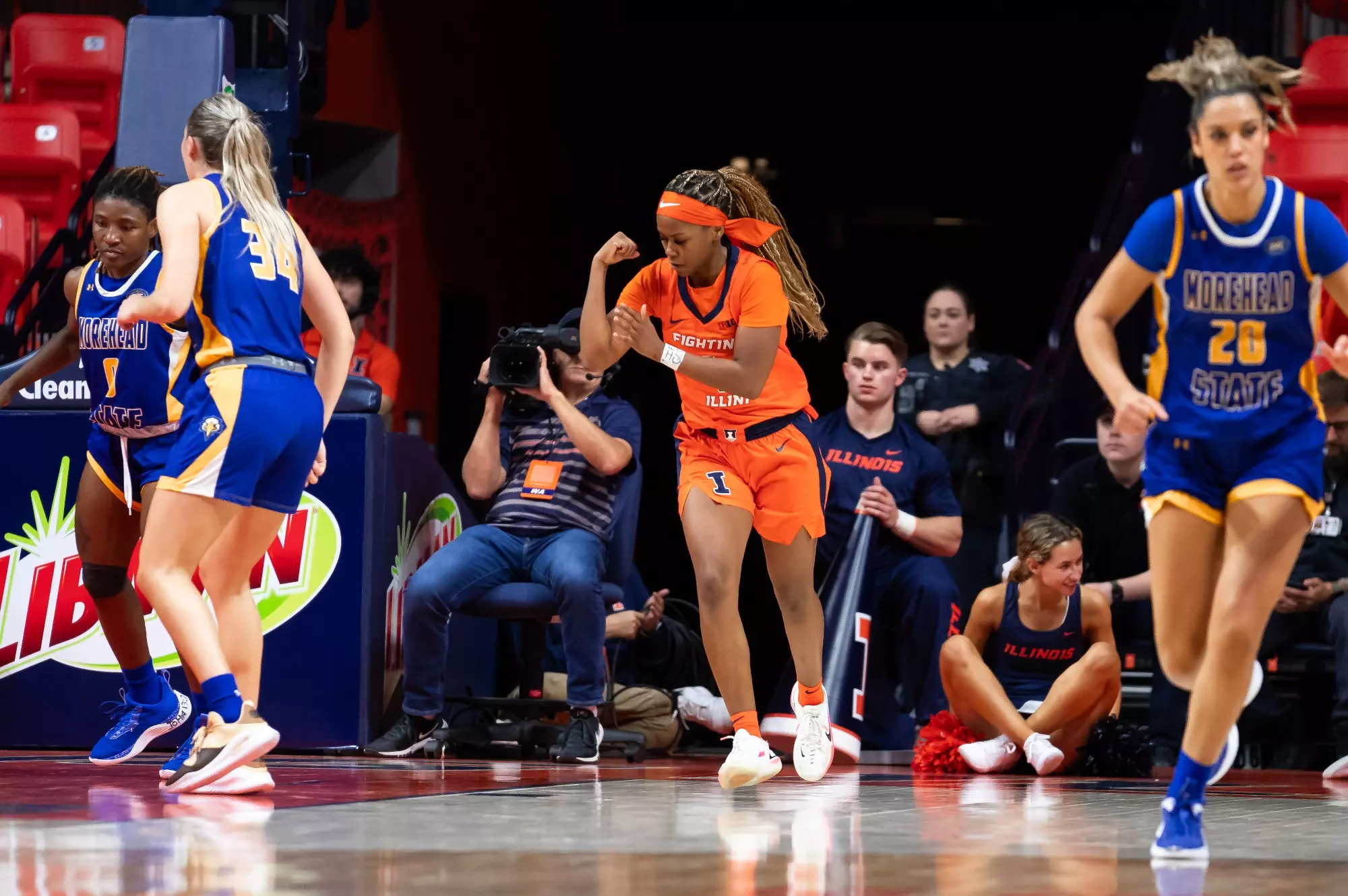 CHAMPAIGN, IL - November 07, 2023 - Illinois Guard Genesis Bryant (#1) during the game between the Morehead State Eagles and the Illinois Fighting Illini at State Farm Center in Champaign, IL. Photo By Kevin Snyder