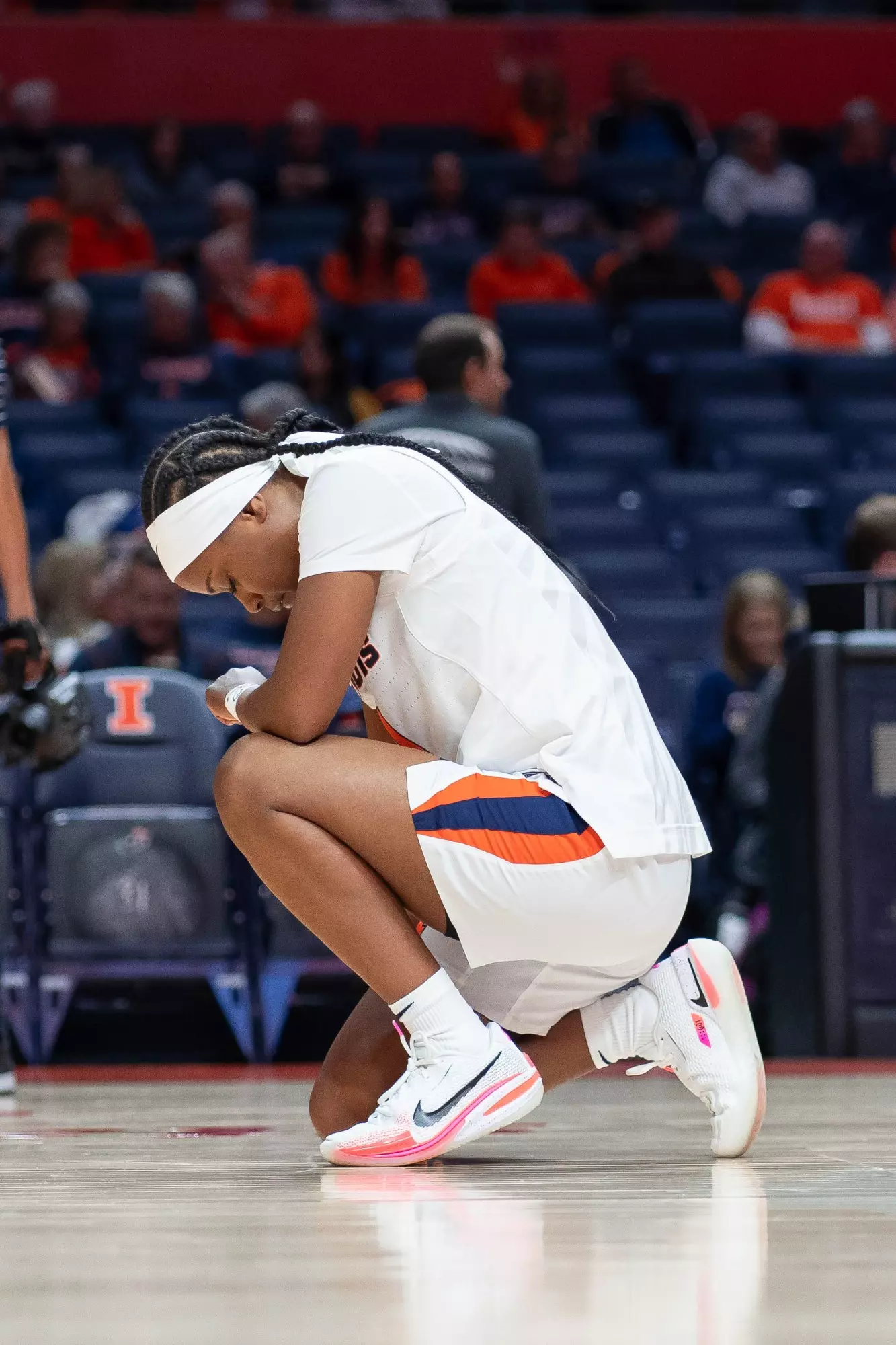 CHAMPAIGN, IL - November 29, 2023 - Illinois Guard Genesis Bryant (#1) before the game between the Central Connecticut State Blue Devils and the Illinois Fighting Illini at State Farm Center in Champaign, IL. Photo By Madison Dabrowski