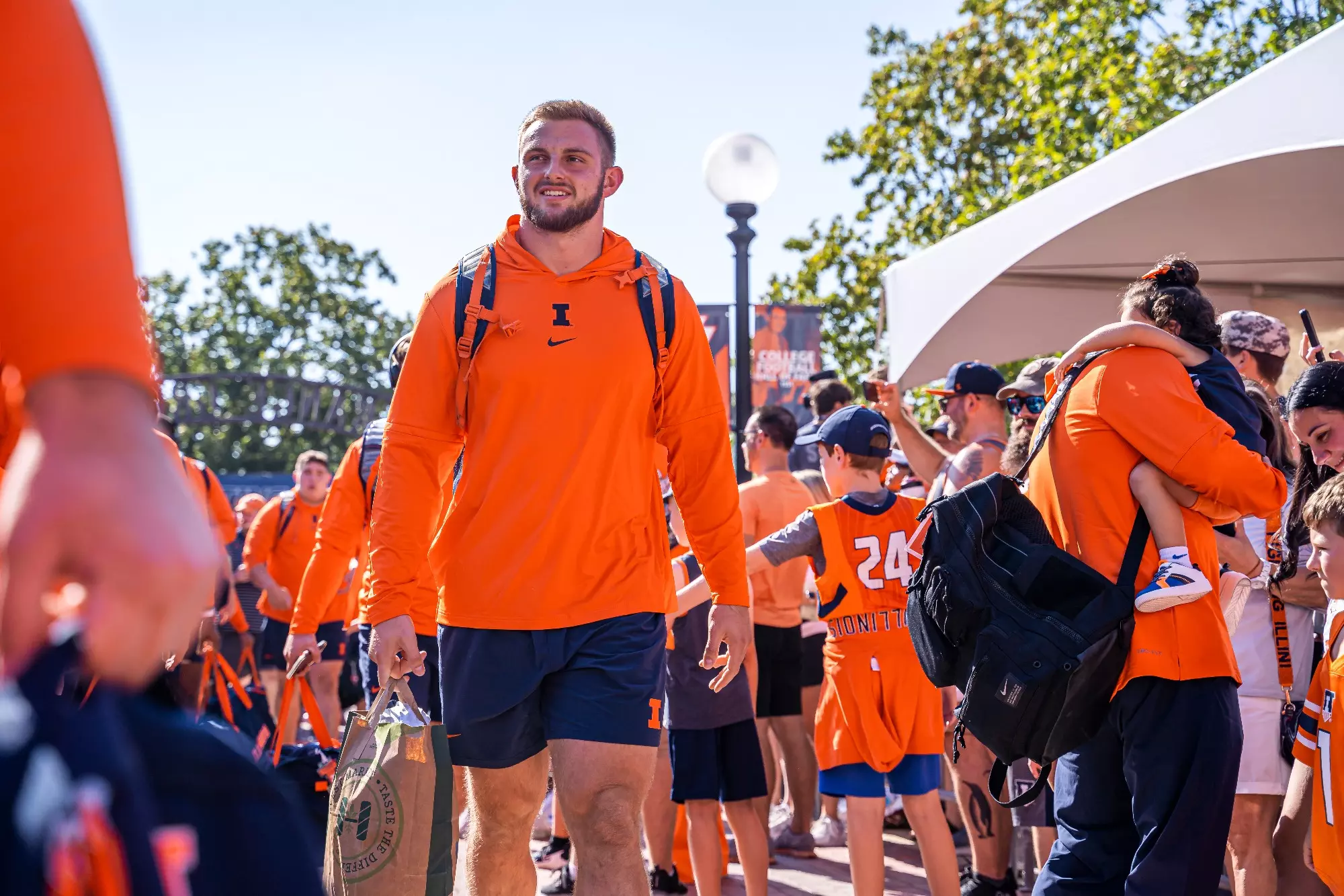 CHAMPAIGN, IL - September 02, 2023 - Illinois Tight End Tip Reiman (#89) before the game between the Toledo Rockets and the Illinois Fighting Illini at Memorial Stadium in Champaign, IL. Photo By Kevin Snyder