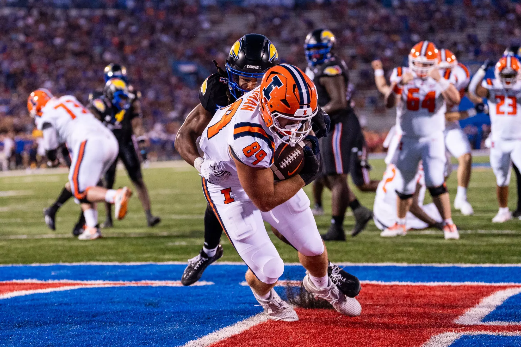 LAWRENCE, KS- September 08, 2023 - Illinois Tight End Tip Reiman (#89) during the game between the Illinois Fighting Illini and the Kansas Jayhawks at David Booth Kansas Memorial Stadium in Lawrence, KS. Photo By Patrick Pierson