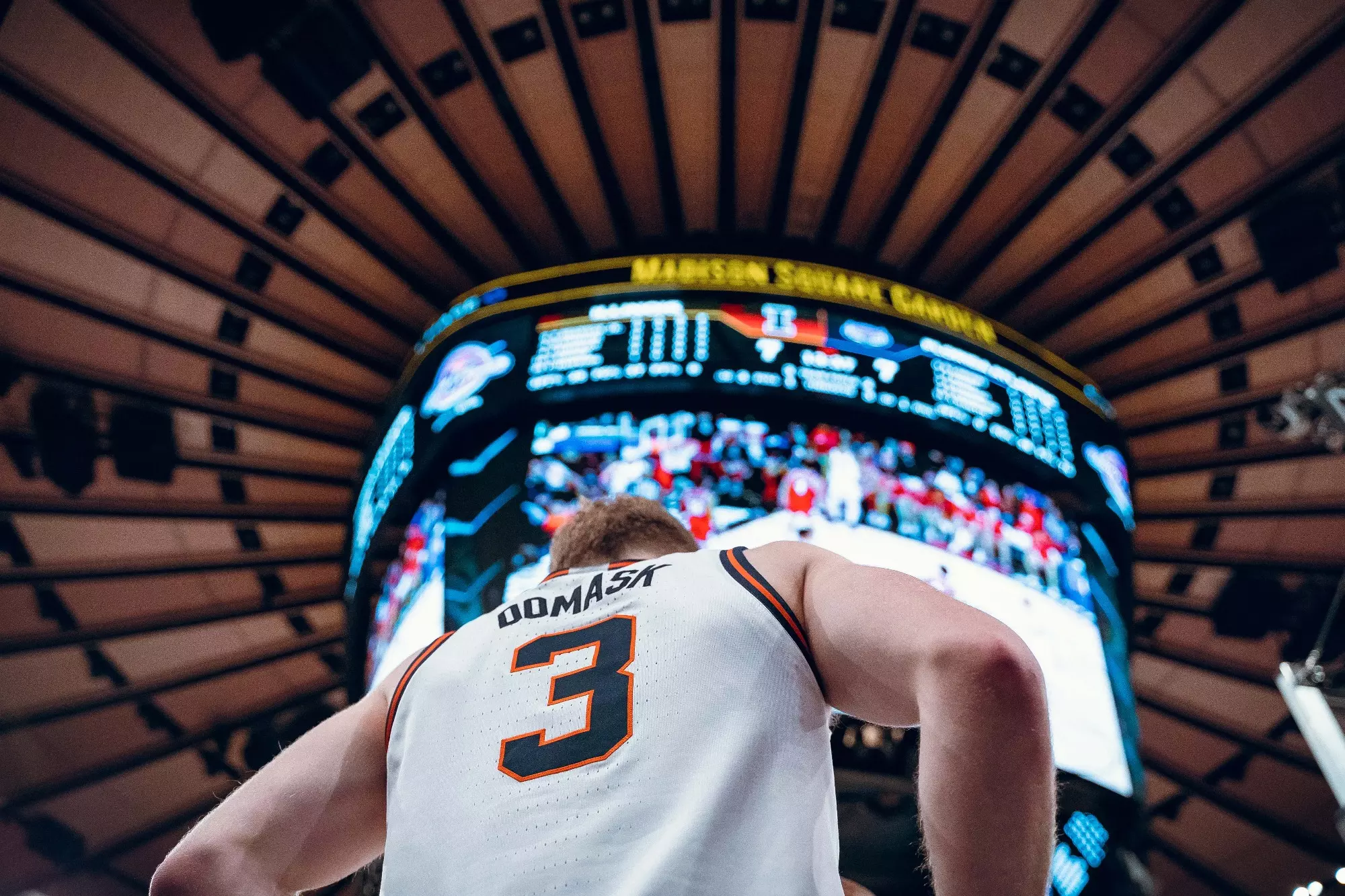 New York City, NY - December 05, 2023 - Illinois Guard/Forward Marcus Domask (#3) during the game between the Florida Atlantic Owls and the Illinois Fighting Illini at Madison Square Garden in New York City, NY. Photo By Courtney Bay