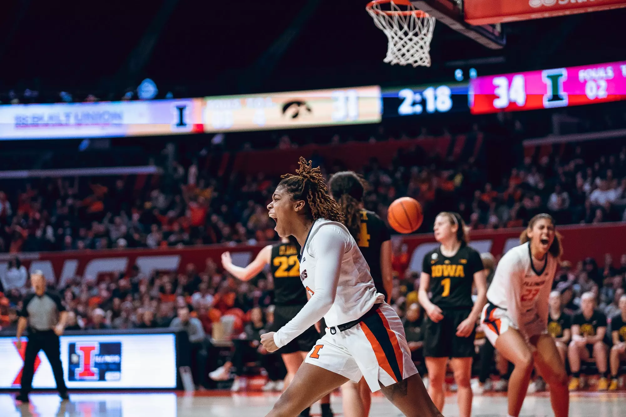 Illinois Fighting Illini WBB vs Iowa