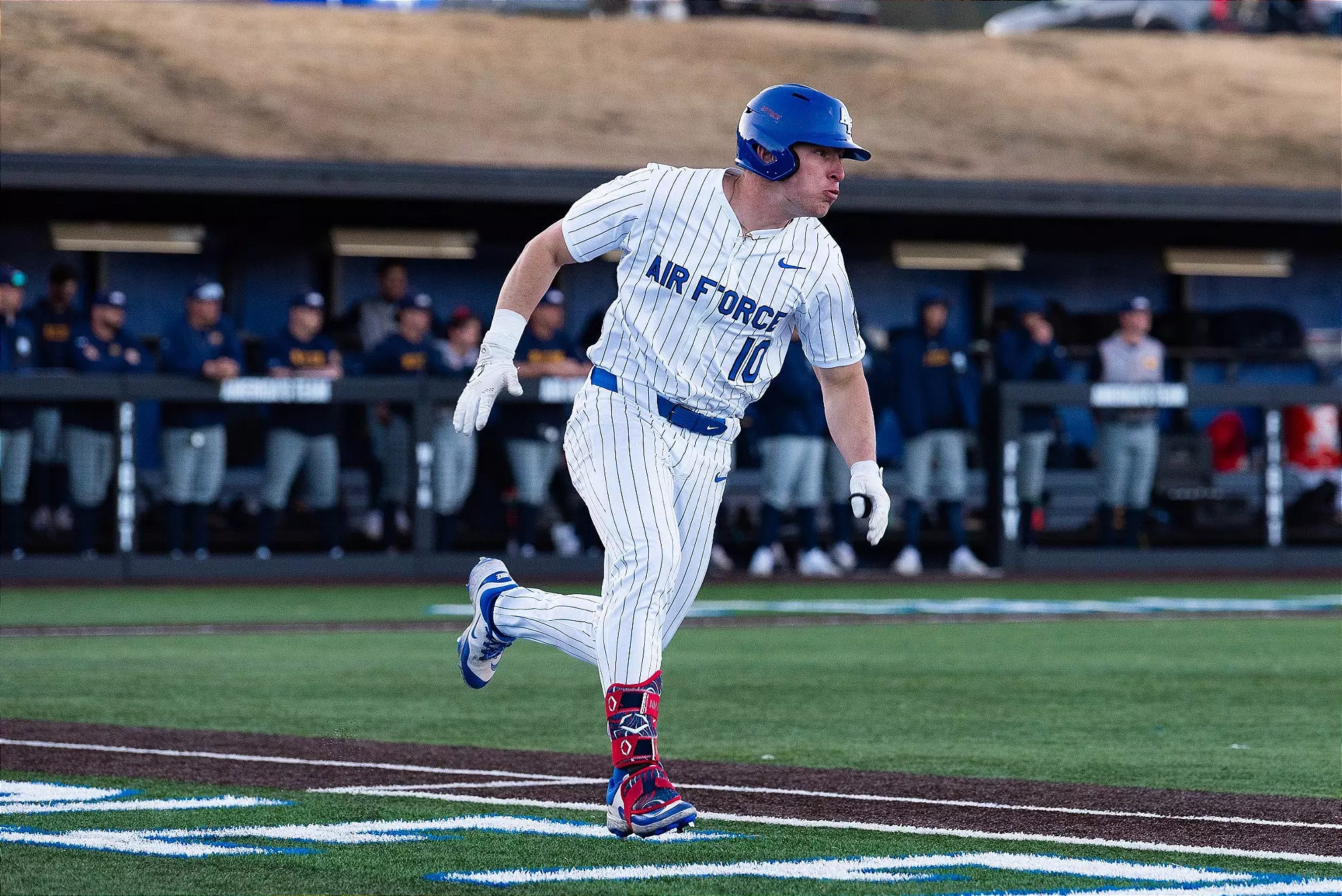 Image related to Falcons ten run UNLV to start series on Friday