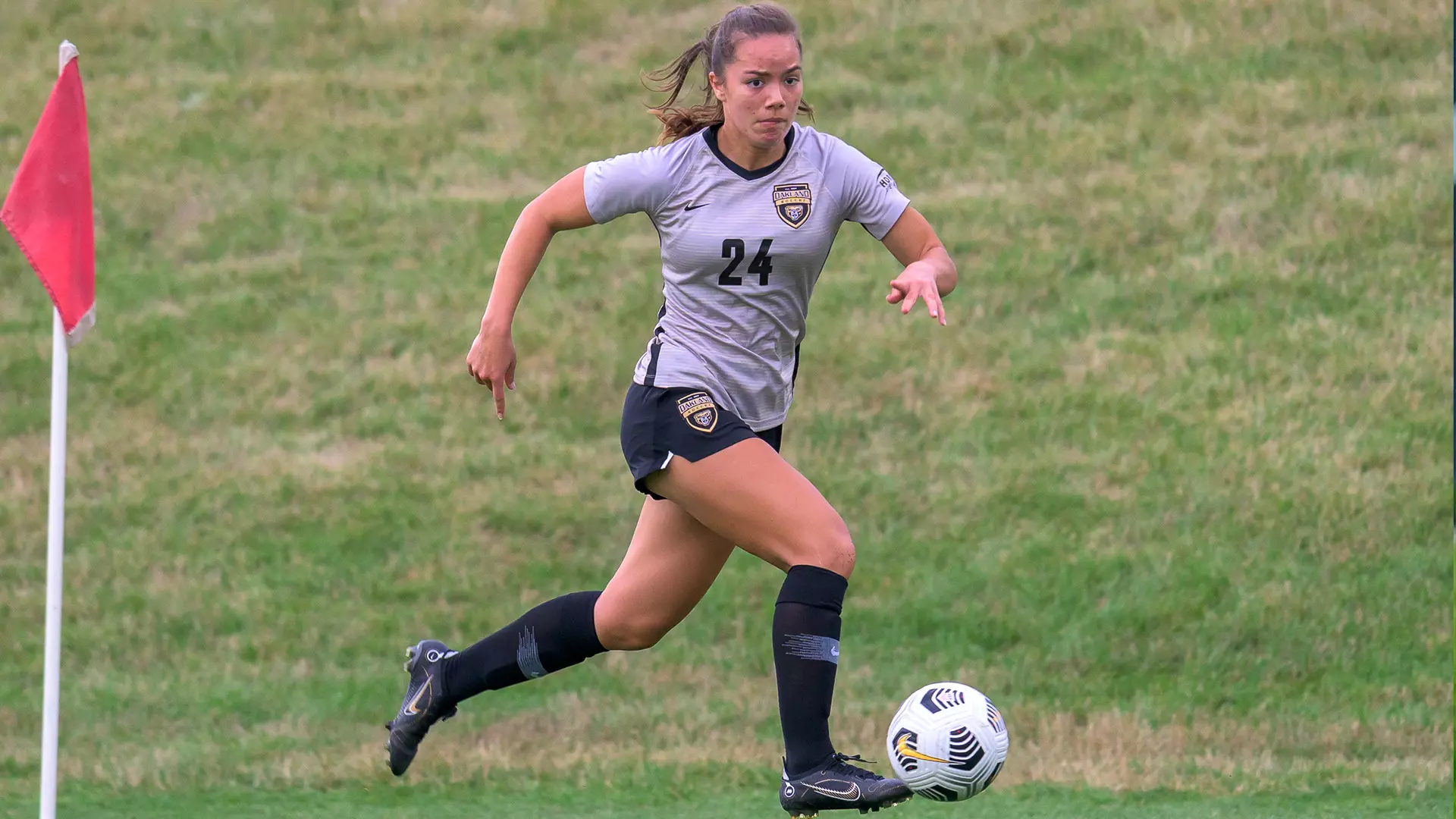 Anuhea Aluli - Women's Soccer - Oakland University Athletics