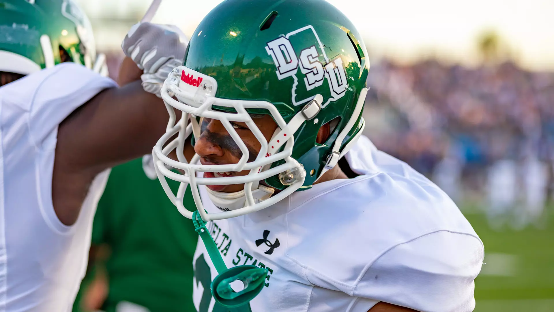 delta allow football helmet Elvex Cu-30R-V Safety System,or Comfortable and Secure Fit The ProGuard system features a snug and secure fit Delta State University Statesmen 2003-2005