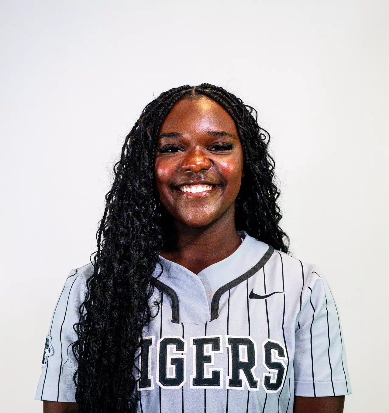 Ariel Davis promo image