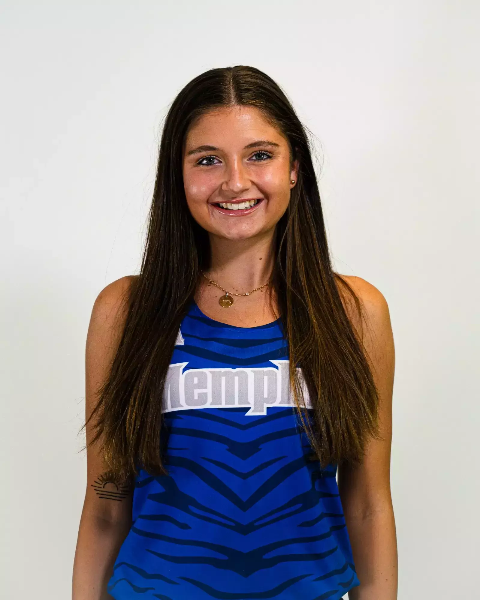 Elizabeth Markwell promo image