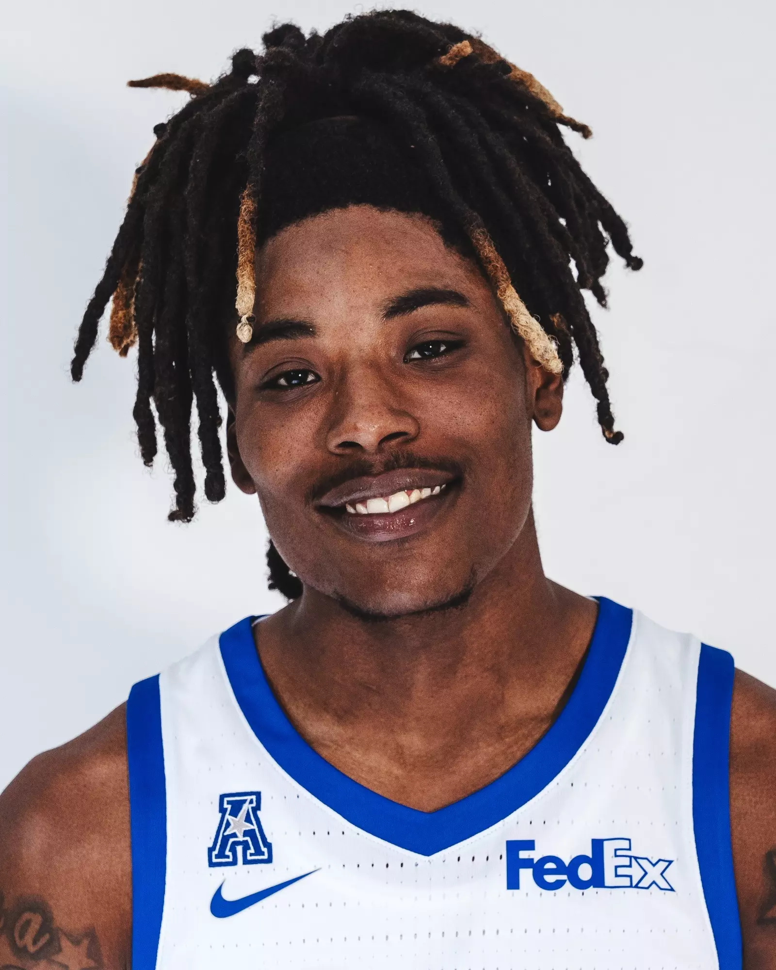 Julius Thedford promo image