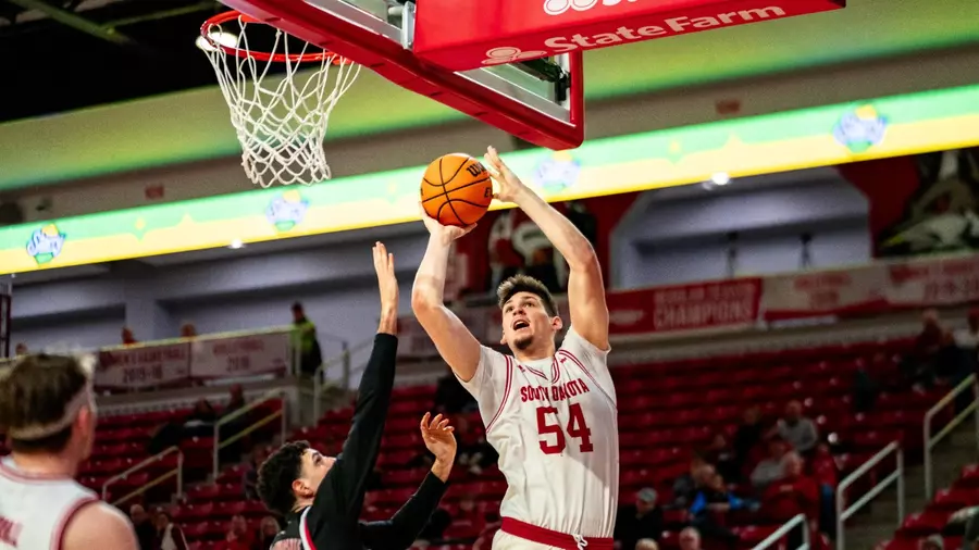 How Cameron Fens Rounds Out UNC Basketball's Frontcourt How Cameron Fens Rounds Out UNC Basketball's Frontcourt