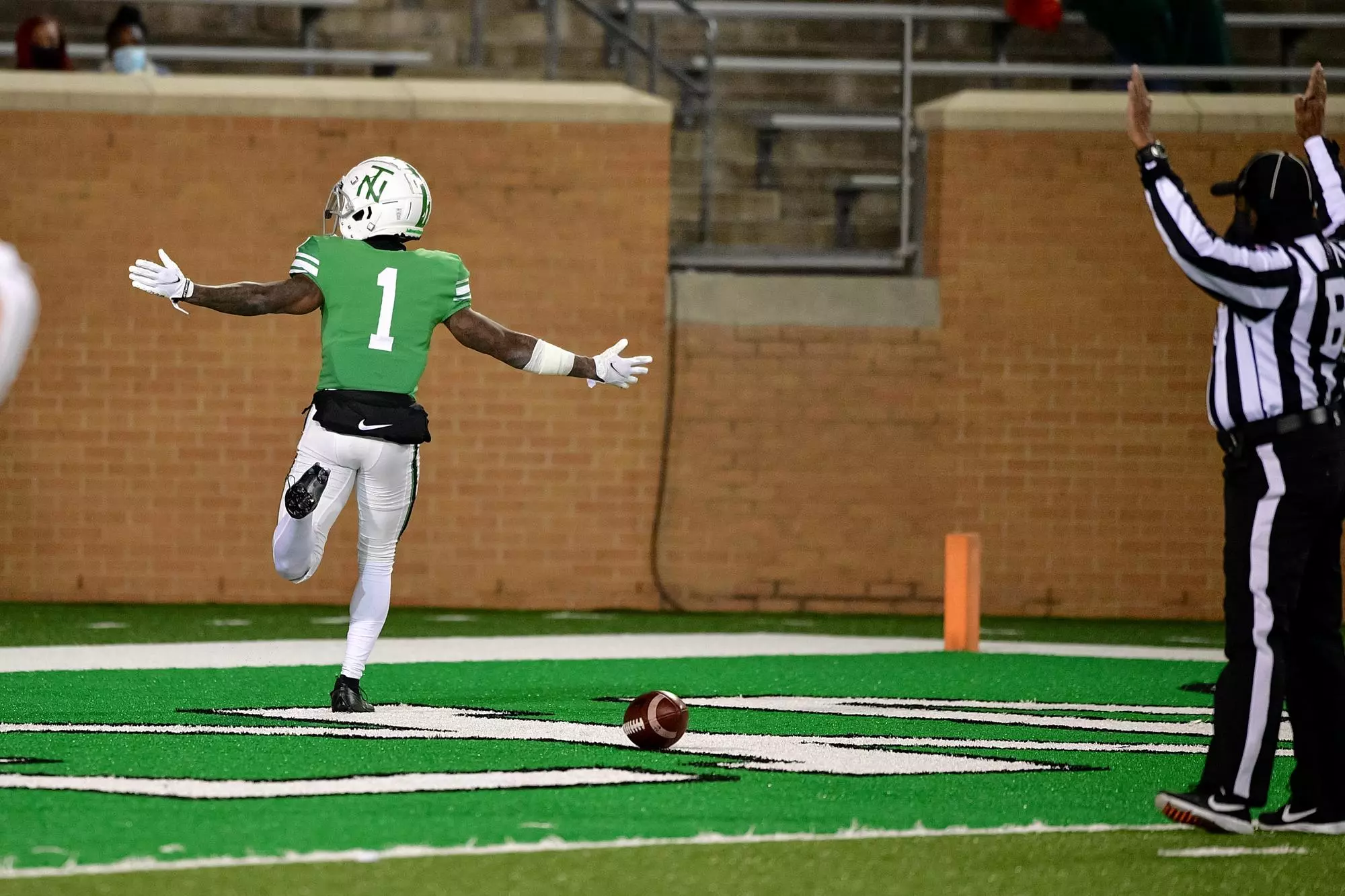 DENTON, TX - December 3rd:
Louisiana Tech vs Bulldogs vs North Texas Mean Green Football at Apogee Stadium in Denton, Texas. (Photo by Manny Flores)