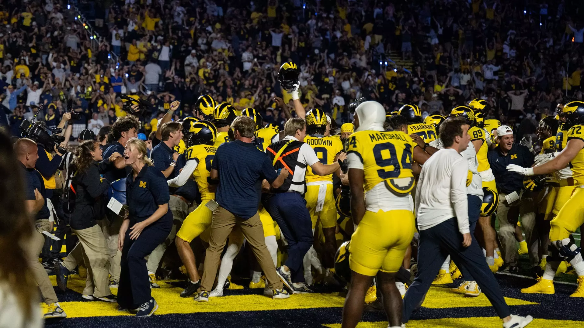 Michigan celebration after game-winning hail marry - Western Michigan 2026
