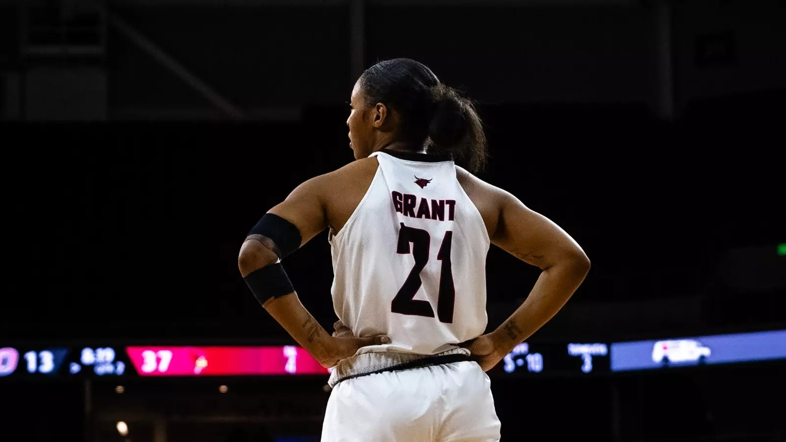 Kennedi Grant - Women’s Basketball - University of Nebraska Omaha