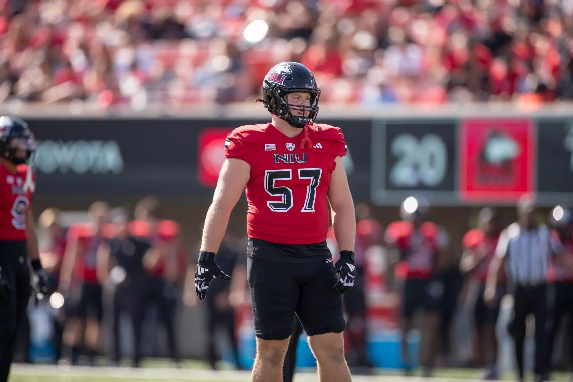 Mark Hensley - Football - NIU Athletics