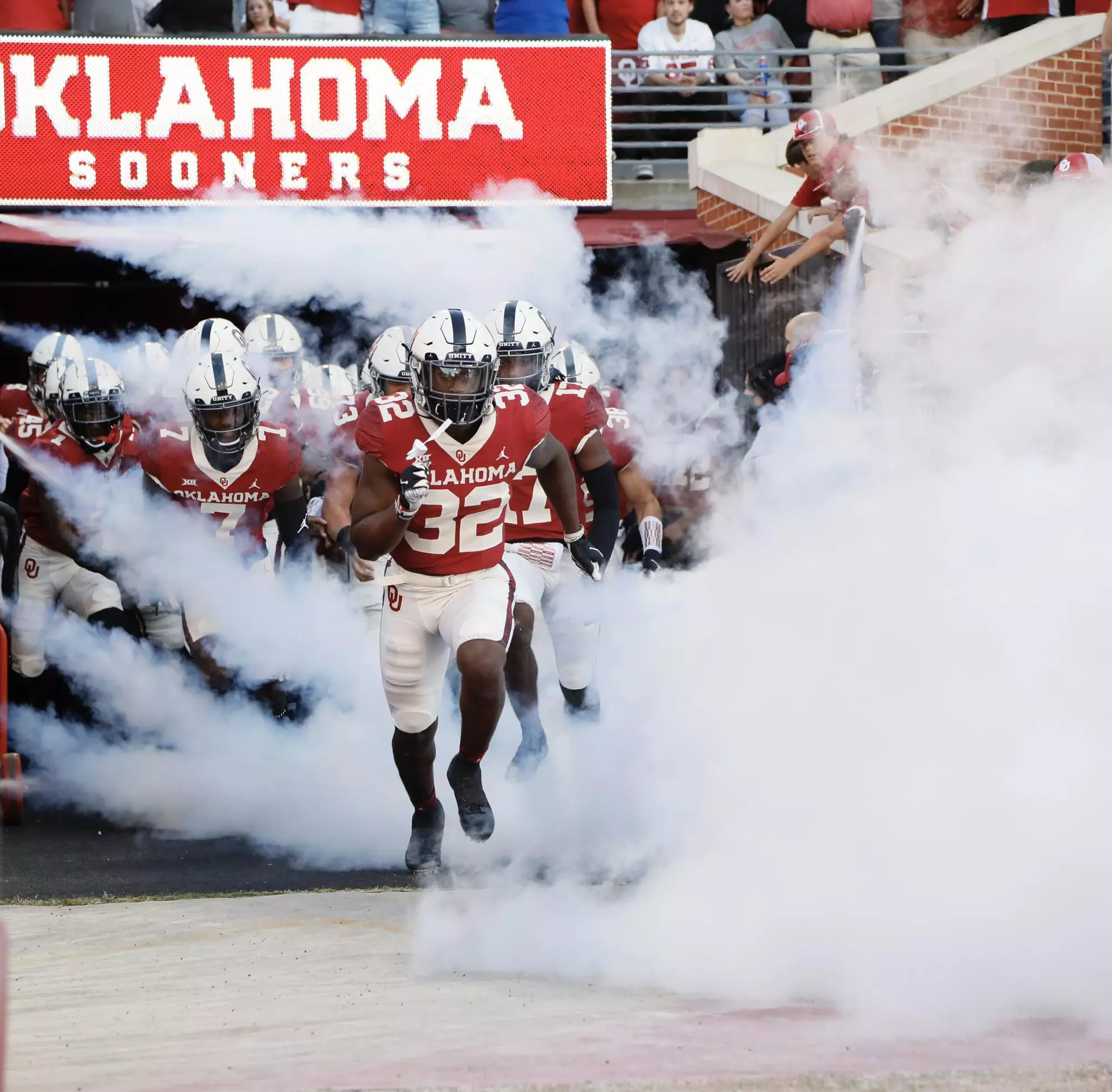 Delarrin Turner-Yell Running out of the tunnel