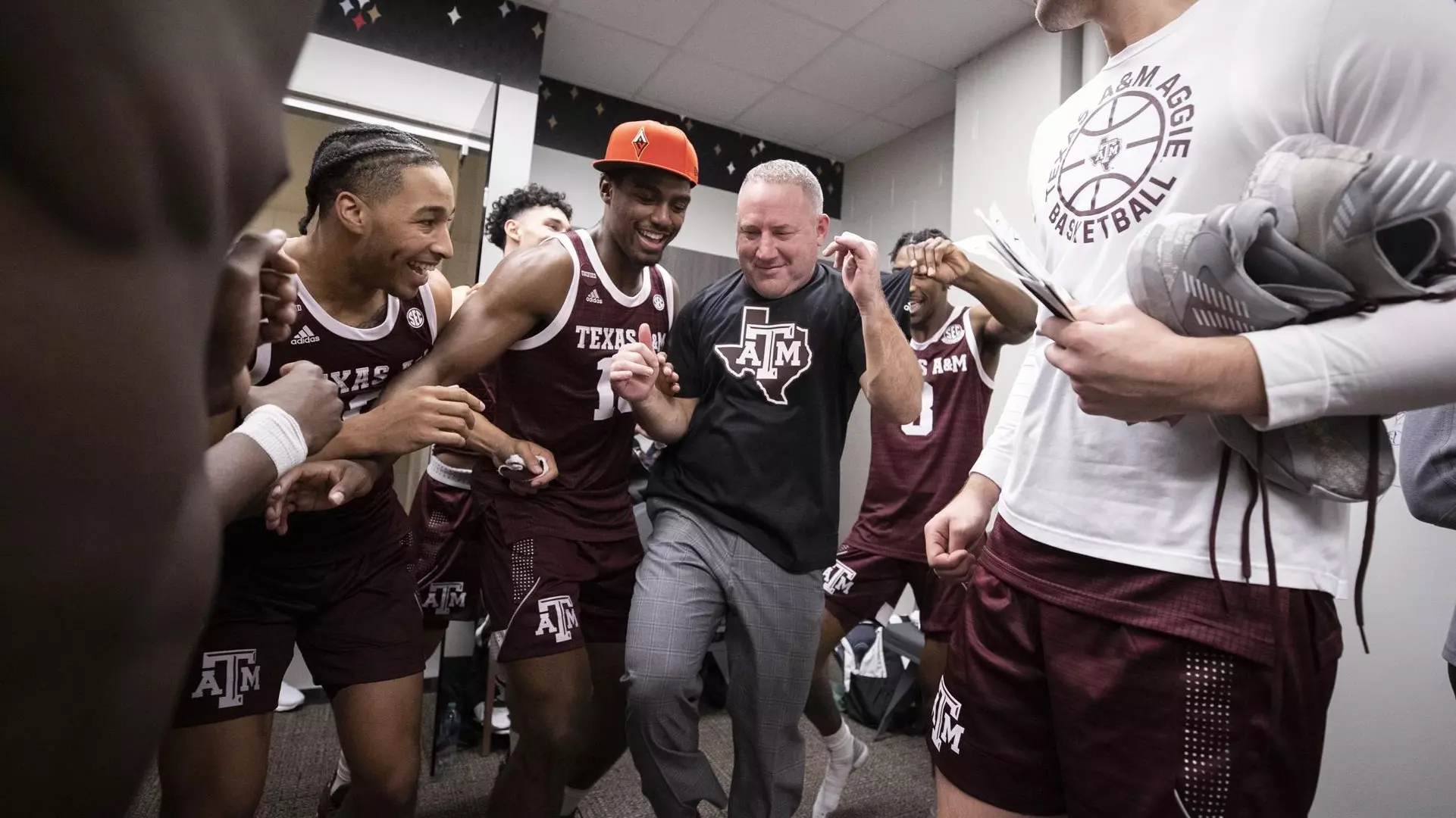 LAS VEGAS, NV - November 23, 2021 - Head Coach Buzz Williams of the Texas A&M Aggies and Forward Henry Coleman III #15 of the Texas A&M Aggies during the Maui Invitation game between the Notre Dame Fighting Irish and the Texas A&M Aggies at Mandalay Bay in Las Vegas, NV. Photo By Craig Bisacre/Texas A&M Athletics