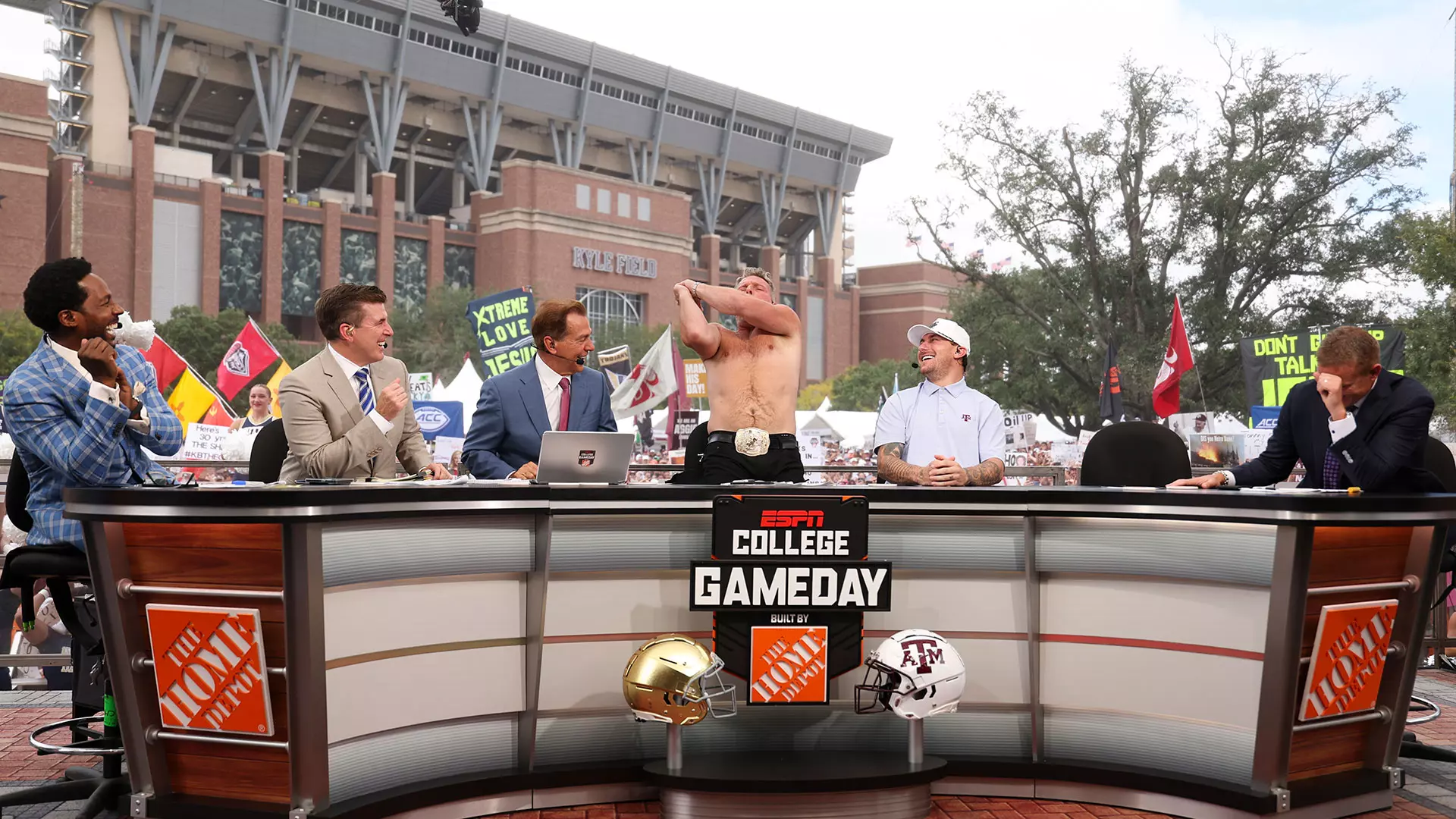College Gameday at Kyle Field - Notre Dame