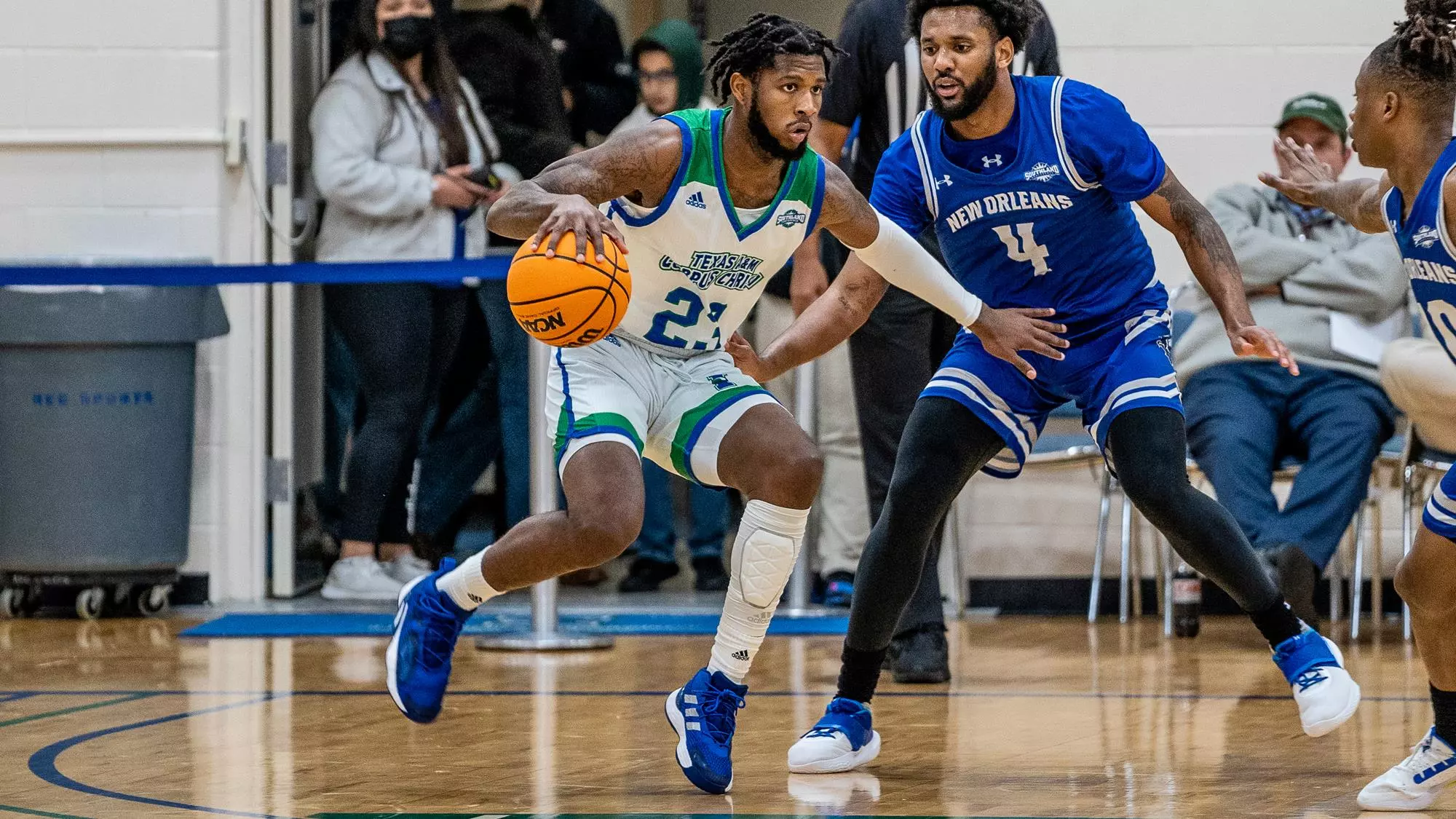 San Antonio Brinson - Men's Basketball - Texas A&M-Corpus Christi Athletics San Antonio Brinson - Men's Basketball - Texas A&M-Corpus Christi Athletics