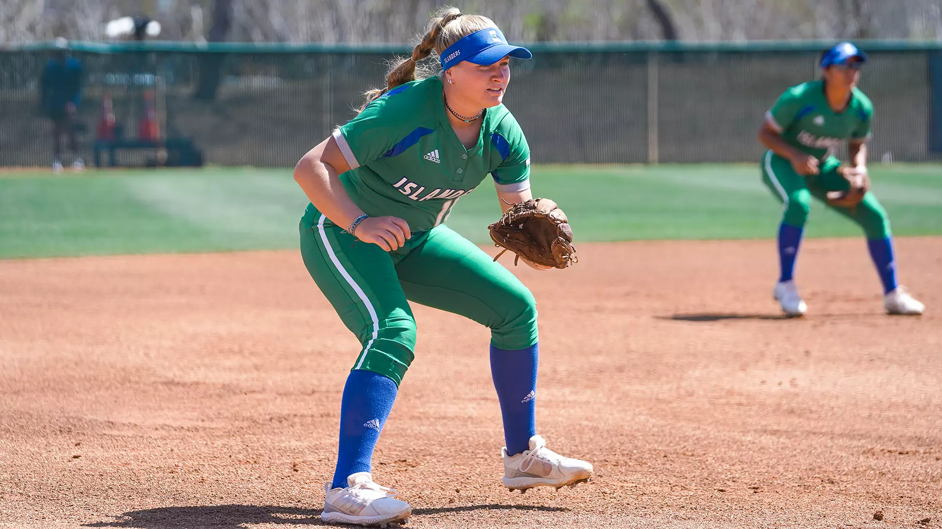 Softball Drops Non-Conference Game to UTSA - Texas A&M-Corpus Christi Athletics softball-drops-non-conference-game-to-utsa-texas-a-m-corpus-christi-athletics