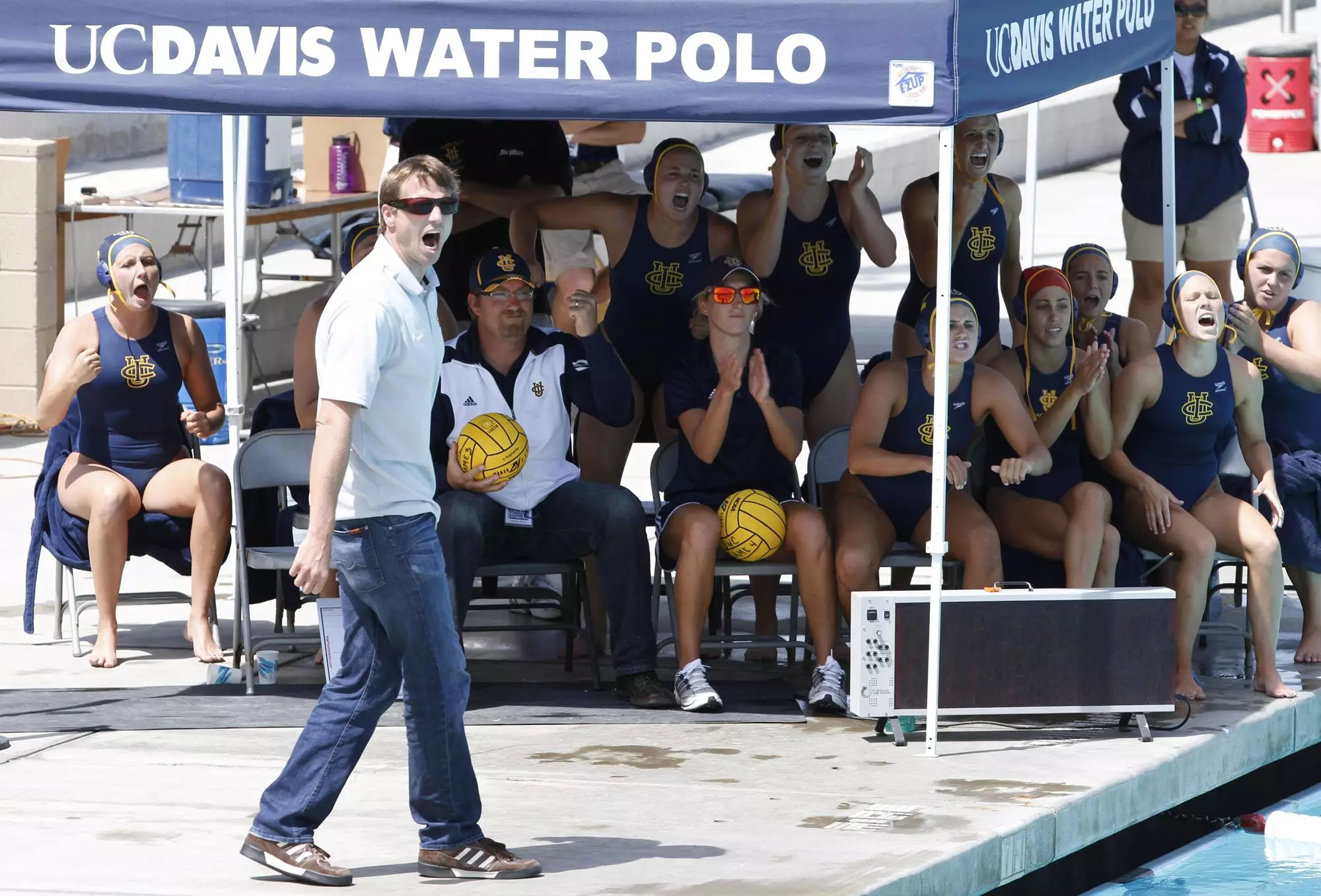 uci-wwp-2019-2020-2012-big-west-bench