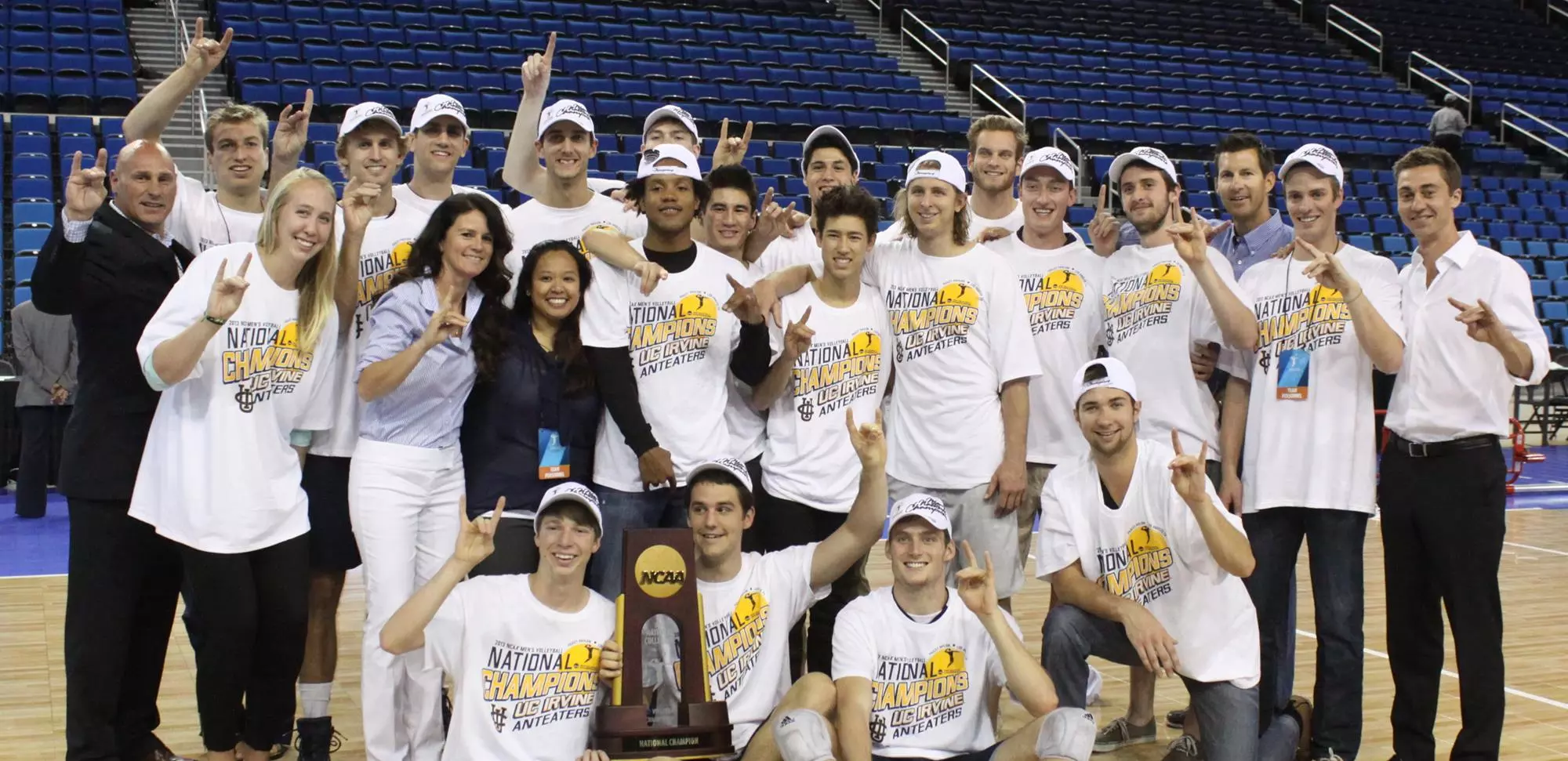 uci-mvb-2019-2020-2013-ncaa-championship-group