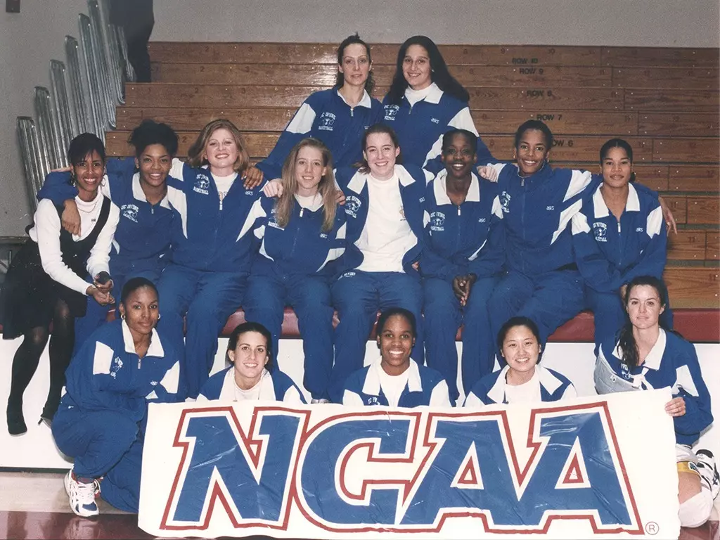 1995-wbb-ncaa-team